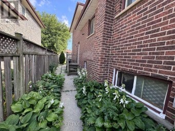 11 NANCY MCCREDIE DRIVE Brampton (Brampton West) Ontario photo 4