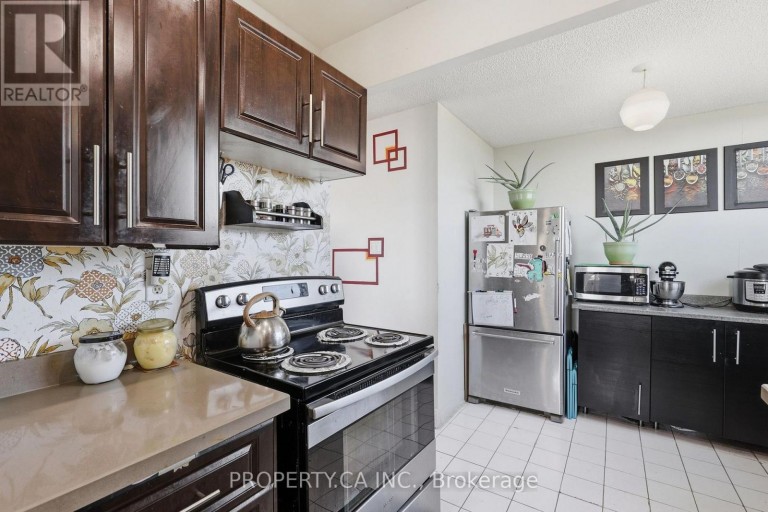 1610 - 3 LISA STREET, Brampton (Queen Street Corridor), Ontario, L6T4A2
