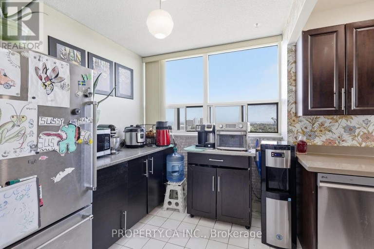 1610 - 3 LISA STREET, Brampton (Queen Street Corridor), Ontario, L6T4A2