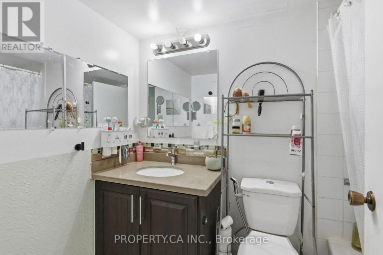 1610 - 3 LISA STREET, Brampton (Queen Street Corridor), Ontario, L6T4A2