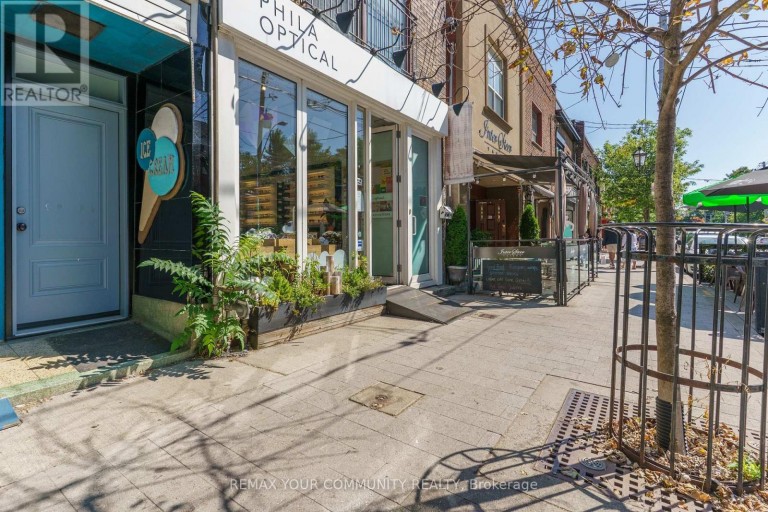 359 RONCESVALLES AVENUE, Toronto (Roncesvalles), Ontario, M6R2M8