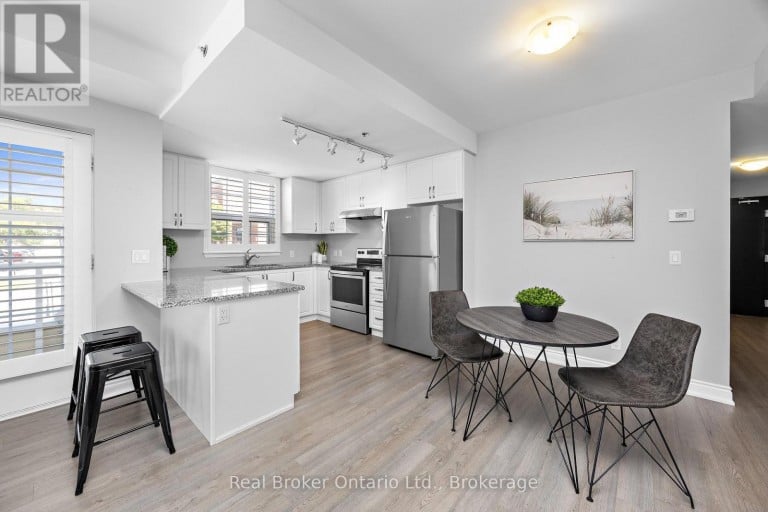 216 - 21 BROOKHOUSE DRIVE, Clarington (Newcastle), Ontario, L1B0V4