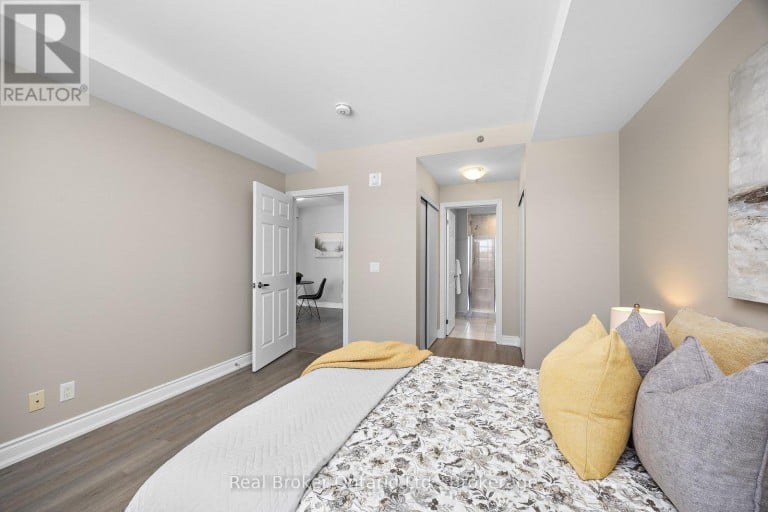 216 - 21 BROOKHOUSE DRIVE, Clarington (Newcastle), Ontario, L1B0V4