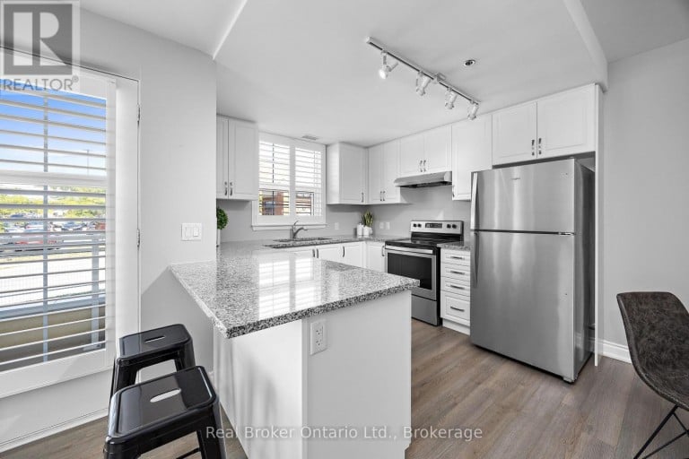 216 - 21 BROOKHOUSE DRIVE, Clarington (Newcastle), Ontario, L1B0V4