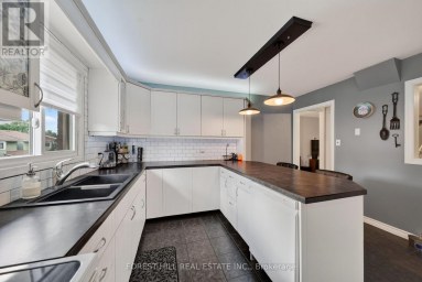 9 - 25 DEER RUN CRESCENT Bradford West Gwillimbury (Bradford) Ontario photo 11