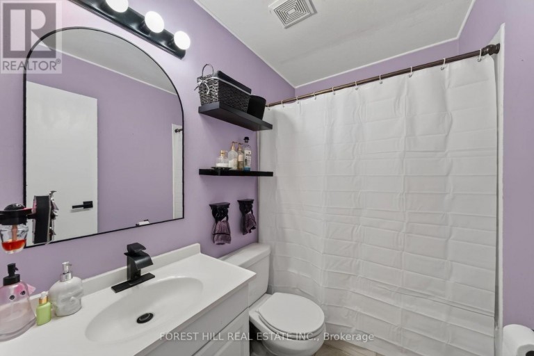 9 - 25 DEER RUN CRESCENT, Bradford West Gwillimbury (Bradford), Ontario, L3Z1N1