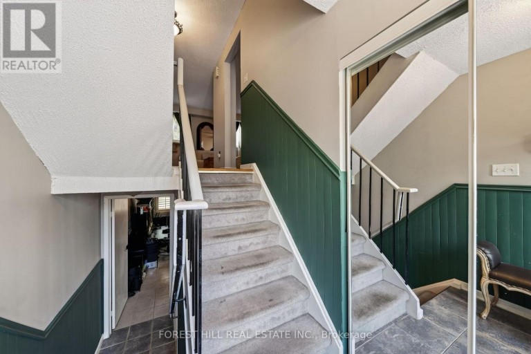 9 - 25 DEER RUN CRESCENT, Bradford West Gwillimbury (Bradford), Ontario, L3Z1N1