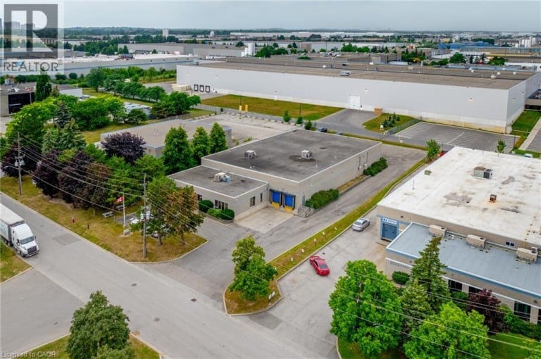 4 Carson Court, Brampton, Ontario (id 40862675)