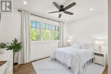 1054 BRYDONS BAY ROAD Gravenhurst (Muskoka (S)) Ontario photo 23