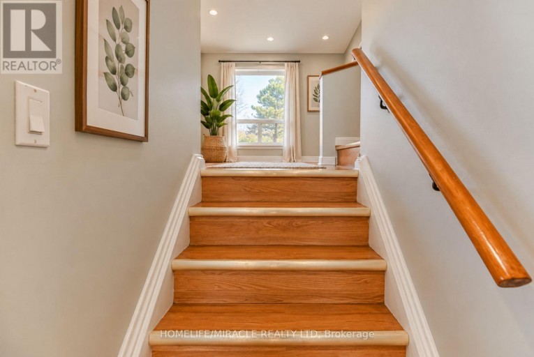 201 - 6444 FINCH AVENUE W, Toronto (Mount Olive-Silverstone-Jamestown), Ontario, M9V1T4