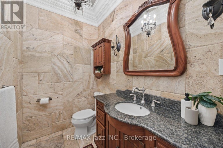 140 TAYLORWOOD COURT, Oshawa (Samac), Ontario, L1G7V7