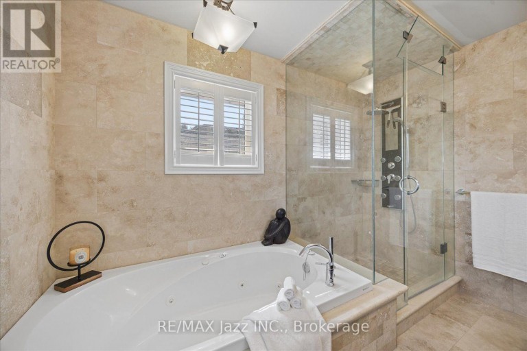 140 TAYLORWOOD COURT, Oshawa (Samac), Ontario, L1G7V7