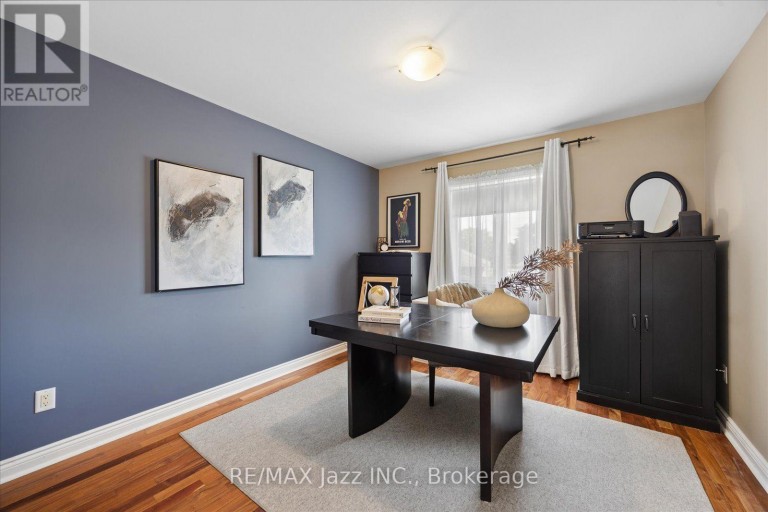 140 TAYLORWOOD COURT, Oshawa (Samac), Ontario, L1G7V7