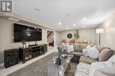 140 TAYLORWOOD COURT Oshawa (Samac) Ontario photo 29