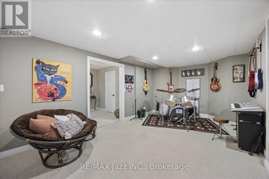 140 TAYLORWOOD COURT Oshawa (Samac) Ontario photo 33