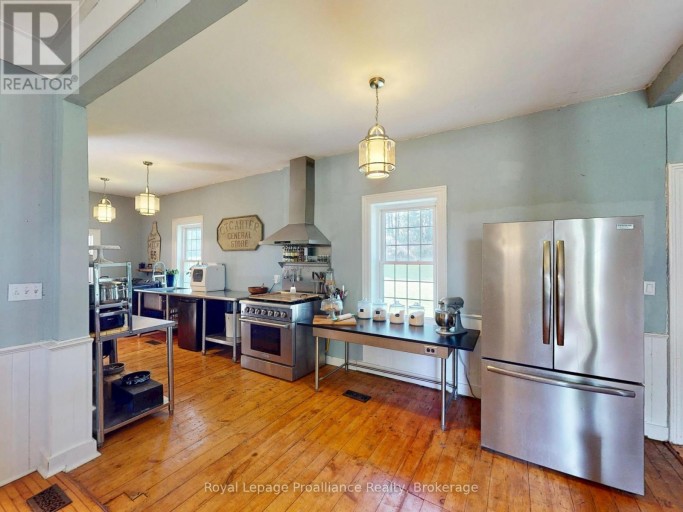 729 FOXBORO-STIRLING ROAD, Quinte West (Sidney Ward), Ontario, K0K2B0