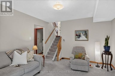 1185 HUNTINGTON CIRCLE Peterborough (Otonabee Ward 1) Ontario photo 21