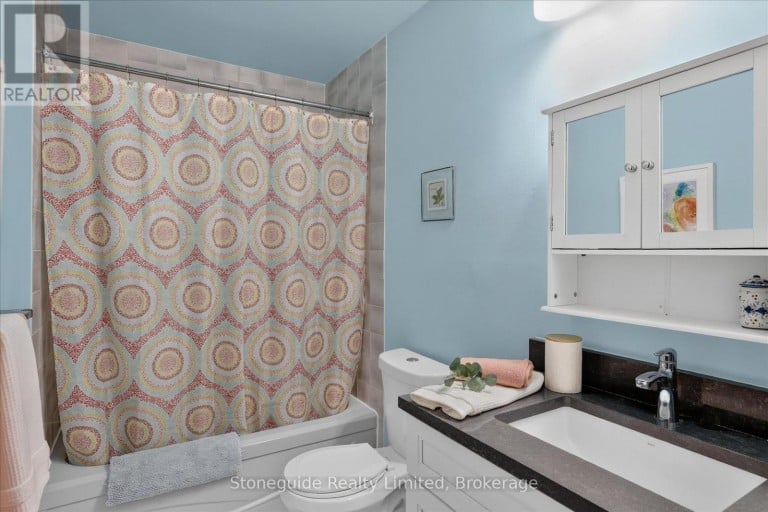 1185 HUNTINGTON CIRCLE, Peterborough (Otonabee Ward 1), Ontario, K9K2B9