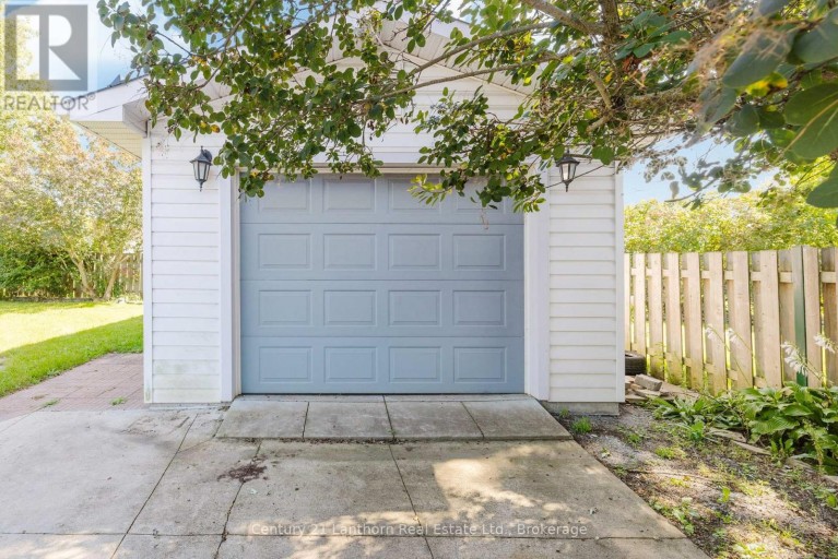 31 MARSH DRIVE, Belleville (Belleville Ward), Ontario, K8P4P5
