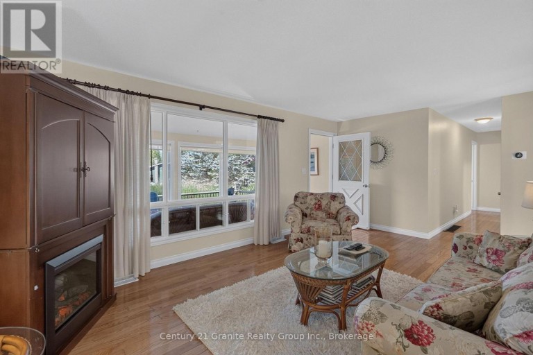 63 HARMONY ROAD, Dysart et al (Dysart), Ontario, K0M1S0
