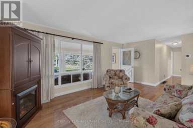63 HARMONY ROAD Dysart et al (Dysart) Ontario photo 15