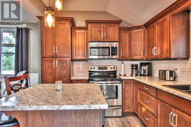 15 CUTTER STREET, Central Huron (Clinton), Ontario, N0M1L0