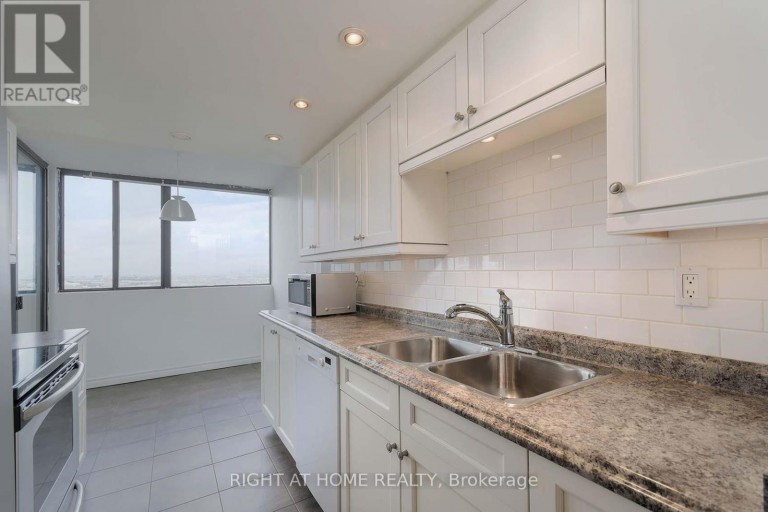 2205 - 133 TORRESDALE AVENUE, Toronto (Westminster-Branson), Ontario, M2R3T2