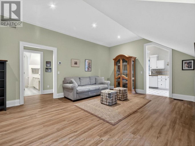 17 BAYVIEW RIDGE, Toronto (Bridle Path-Sunnybrook-York Mills), Ontario, M2L1E3