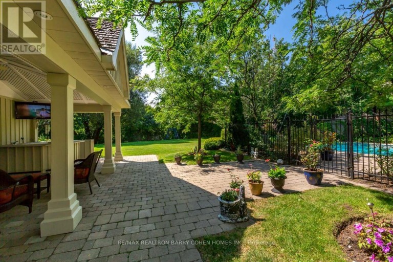 17 BAYVIEW RIDGE, Toronto (Bridle Path-Sunnybrook-York Mills), Ontario, M2L1E3