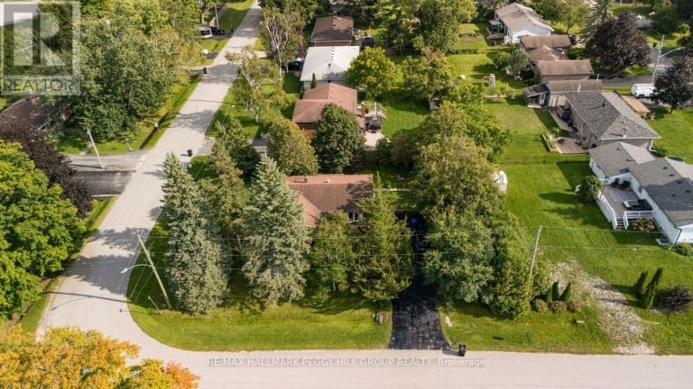3 MAGUIRE AVENUE, Springwater (Minesing), Ontario, L9X2B7