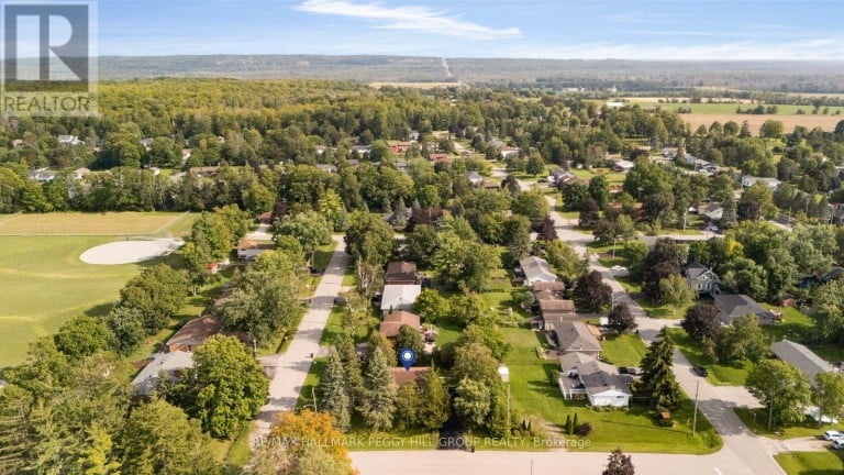3 MAGUIRE AVENUE, Springwater (Minesing), Ontario, L9X2B7