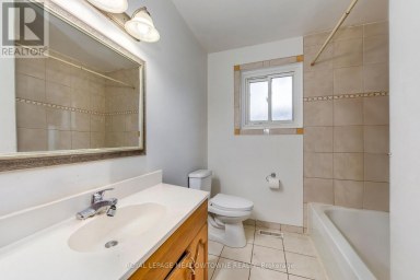 8 MIDHURST DRIVE Toronto (West Humber-Clairville) Ontario photo 13