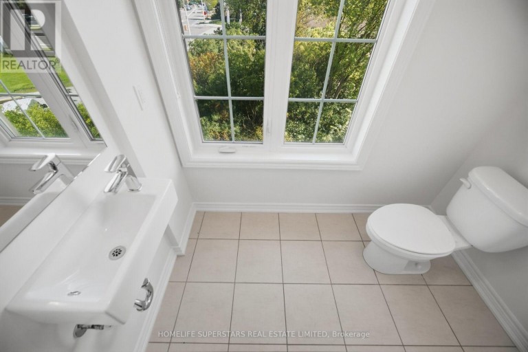 7 - 2205 LILLYKIN STREET, Oakville (RO River Oaks), Ontario, L6H0X6