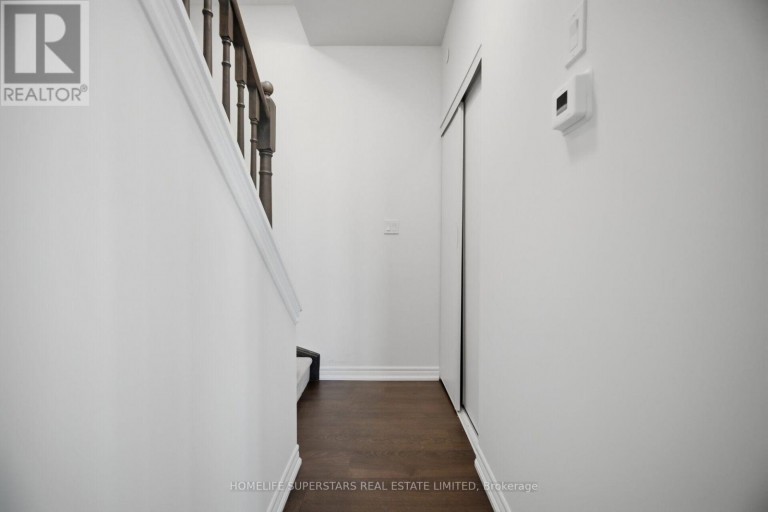 7 - 2205 LILLYKIN STREET, Oakville (RO River Oaks), Ontario, L6H0X6