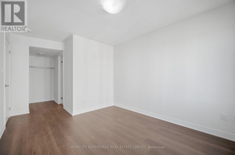 7 - 2205 LILLYKIN STREET, Oakville (RO River Oaks), Ontario, L6H0X6