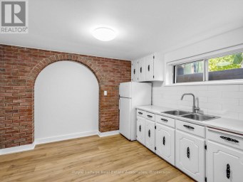 25 TREEVIEW DRIVE Toronto (Alderwood) Ontario photo 22
