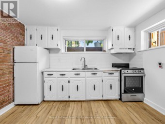 25 TREEVIEW DRIVE Toronto (Alderwood) Ontario photo 23