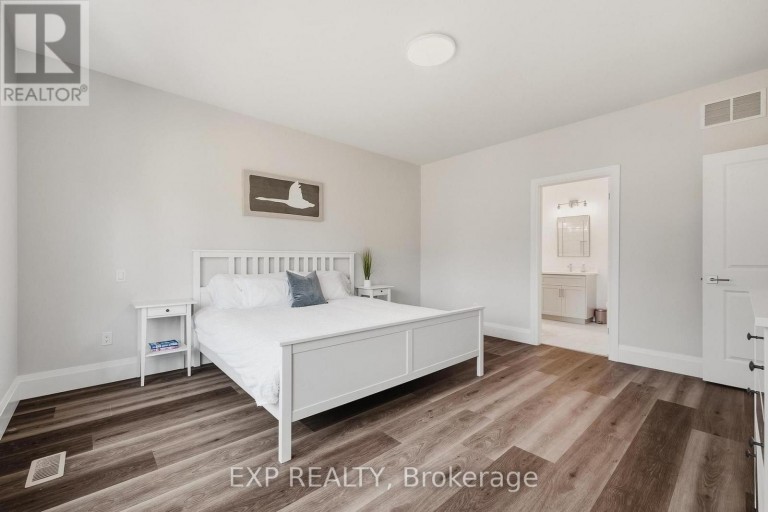 MAIN LEVEL - 278 GROSVENOR STREET S, Saugeen Shores, Ontario, N0H2L0