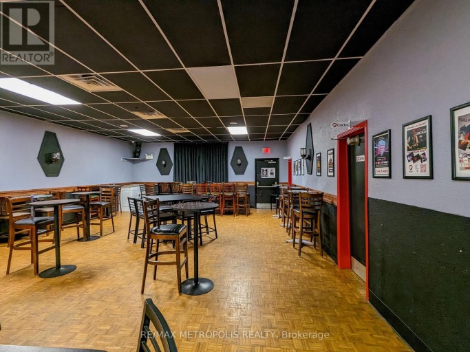 2505 LONDON LINE, Sarnia, Ontario, N7T7H2