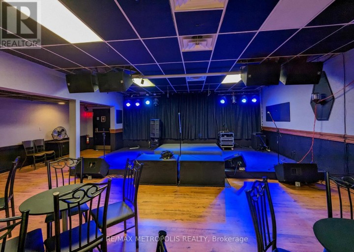 2505 LONDON LINE, Sarnia, Ontario, N7T7H2