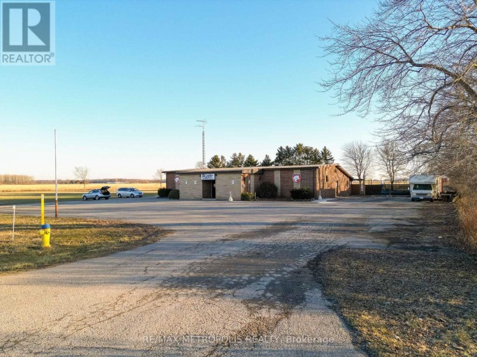 2505 LONDON LINE, Sarnia, Ontario, N7T7H2
