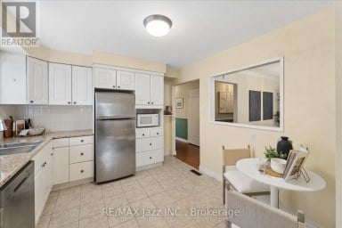 241 VIEWMOUNT STREET Oshawa (Donevan) Ontario photo 14