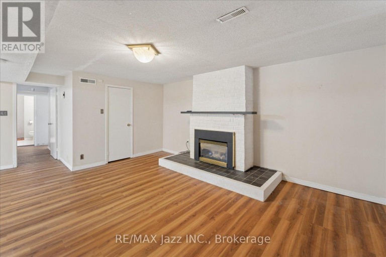 241 VIEWMOUNT STREET, Oshawa (Donevan), Ontario, L1H7C2
