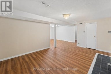241 VIEWMOUNT STREET Oshawa (Donevan) Ontario photo 32