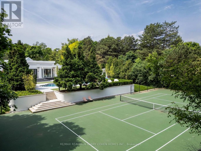 45 PARK LANE CIRCLE, Toronto (Bridle Path-Sunnybrook-York Mills), Ontario, M3C2N3