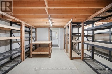2 - 16 SIMS CRESCENT Richmond Hill (Beaver Creek Business Park) Ontario photo 17
