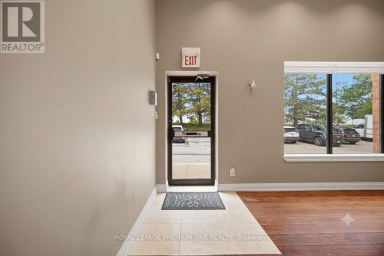 2 - 16 SIMS CRESCENT Richmond Hill (Beaver Creek Business Park) Ontario photo 3