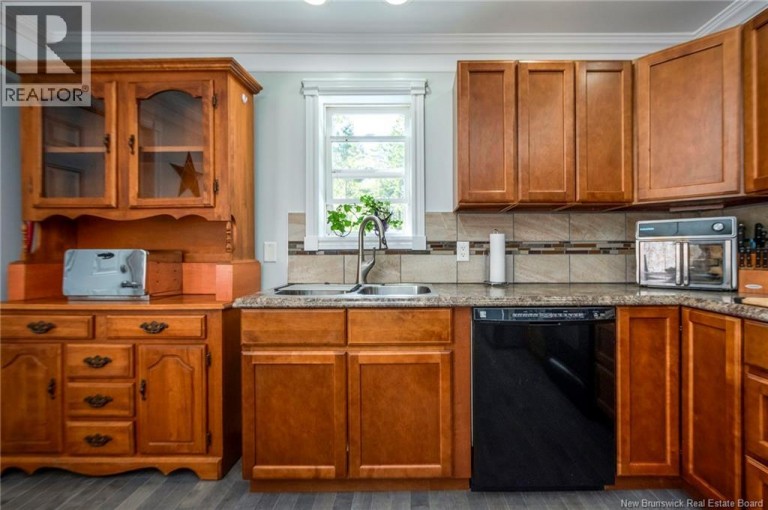 49 Fox Hill Road, Saint John, New Brunswick, E2M7M5