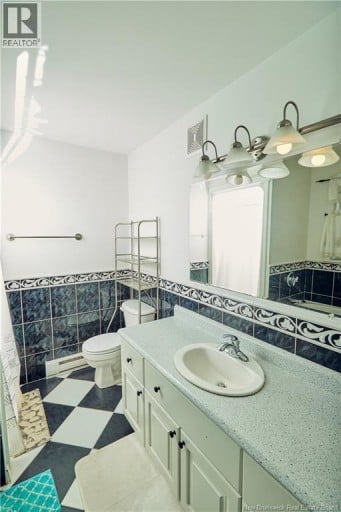 77 Cedarwood Drive, Saint John, New Brunswick, E2K5P5