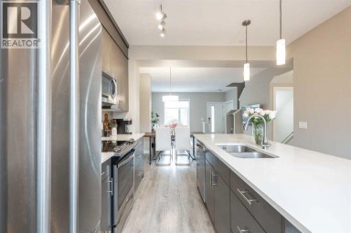 156 Livingston Common NE Calgary Alberta photo 11
